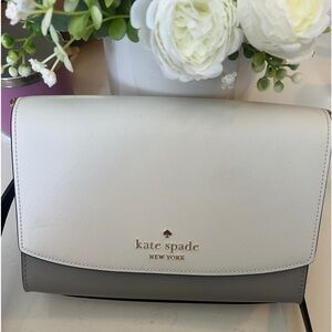 Kate spade authentic crossbody used twice and like new.